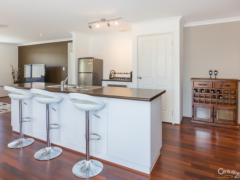 113 Canna Drive, Canning Vale WA 6155