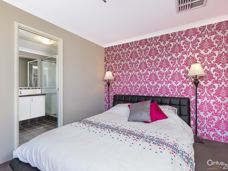 113 Canna Drive, Canning Vale WA 6155