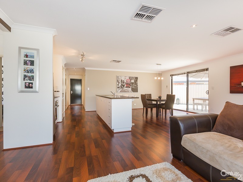 113 Canna Drive, Canning Vale WA 6155