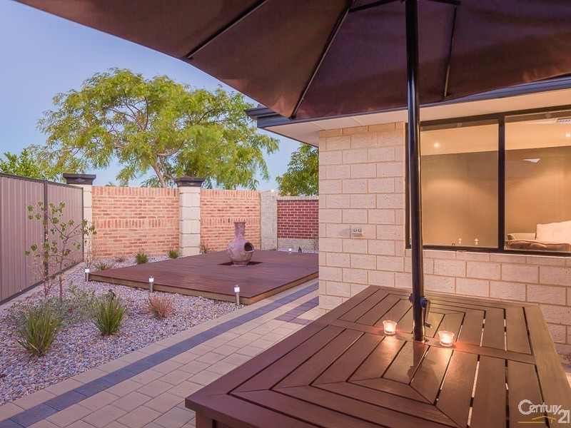 113 Canna Drive, Canning Vale WA 6155