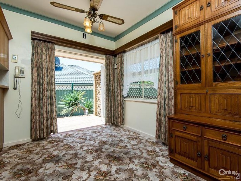 72 Armstrong Road, Wilson WA 6107