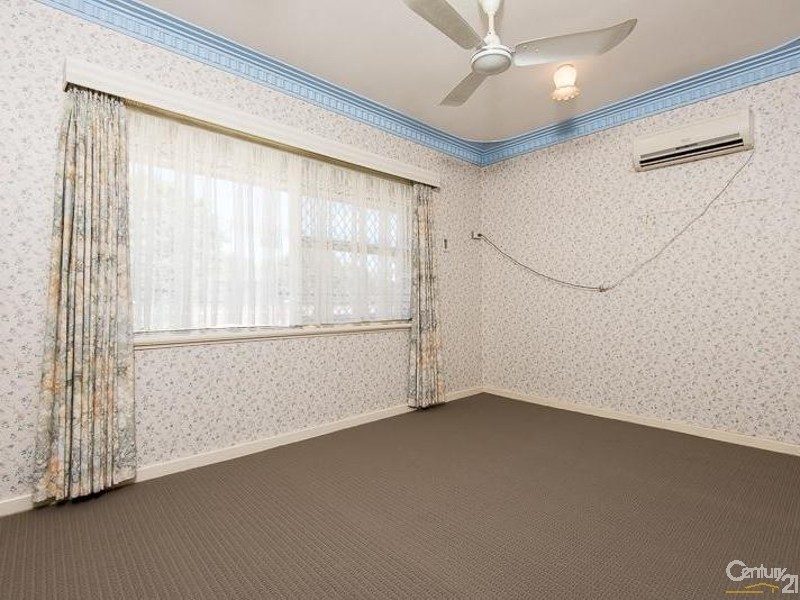 72 Armstrong Road, Wilson WA 6107