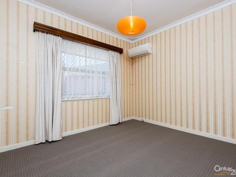 72 Armstrong Road, Wilson WA 6107