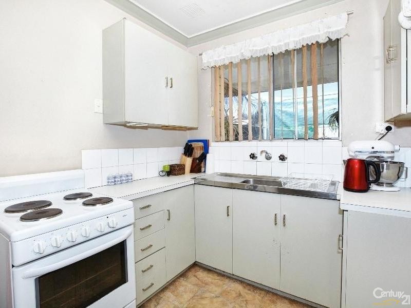 31 Galaxy Way, Carlisle WA 6101