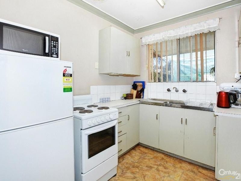 31 Galaxy Way, Carlisle WA 6101