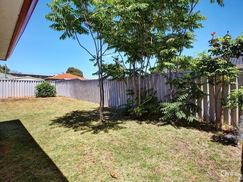 31 Galaxy Way, Carlisle WA 6101