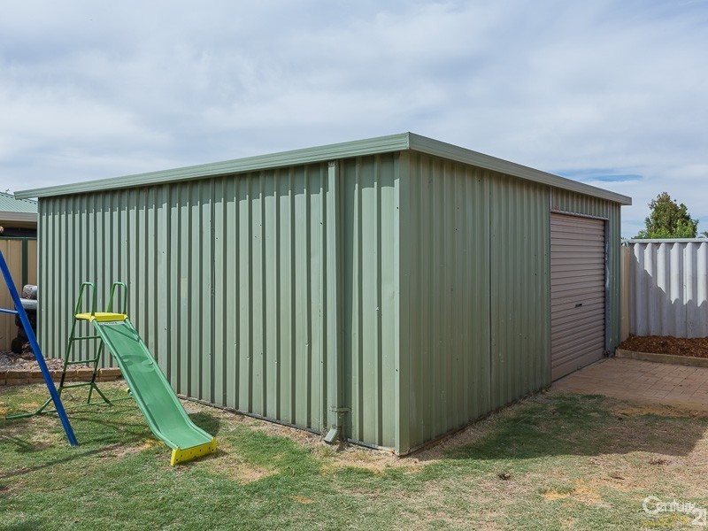 41 Leatherwood Way, Huntingdale WA 6110