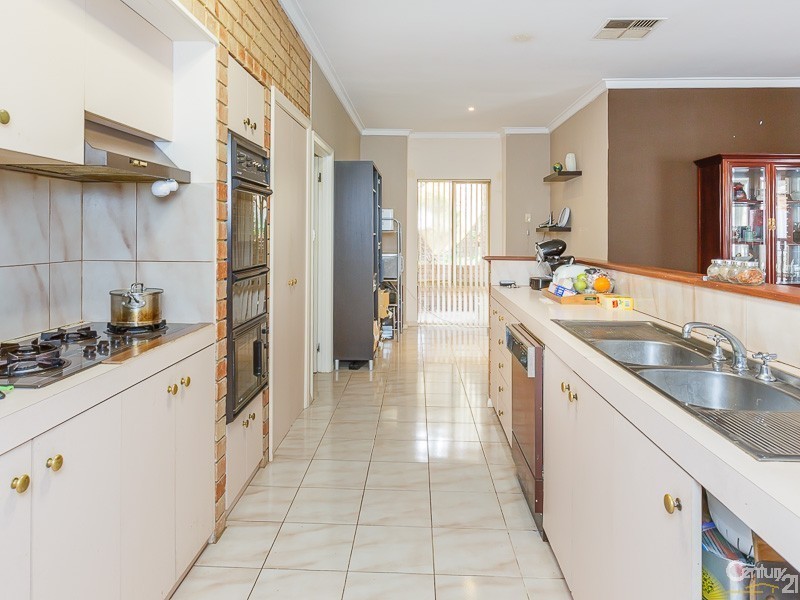 3 Merino Court, Thornlie WA 6108