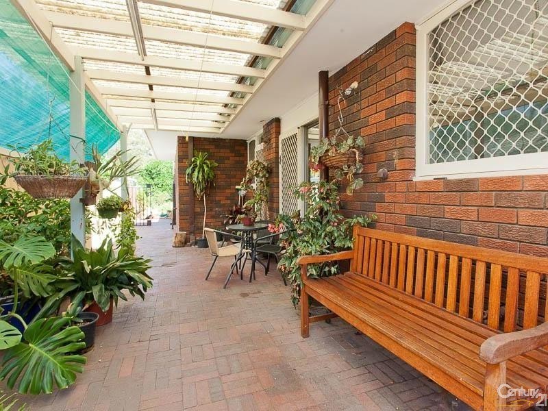 61 Glyndebourne Avenue, Thornlie WA 6108