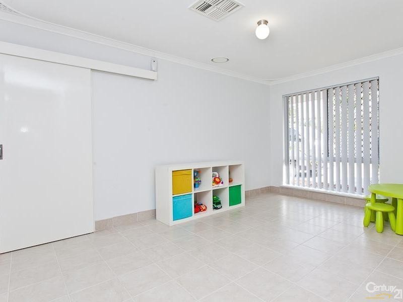 9 Danohill Street, Huntingdale WA 6110