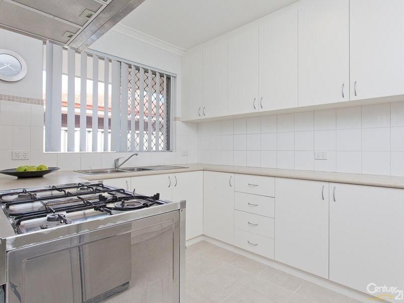 9 Danohill Street, Huntingdale WA 6110