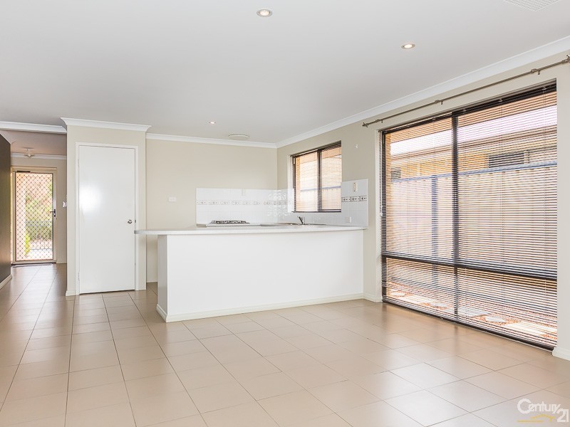 7 Oak Ridge Meander, Success WA 6164