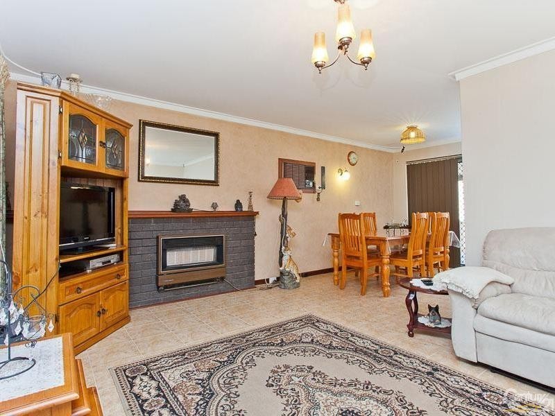 18 Olga Road, Maddington WA 6109