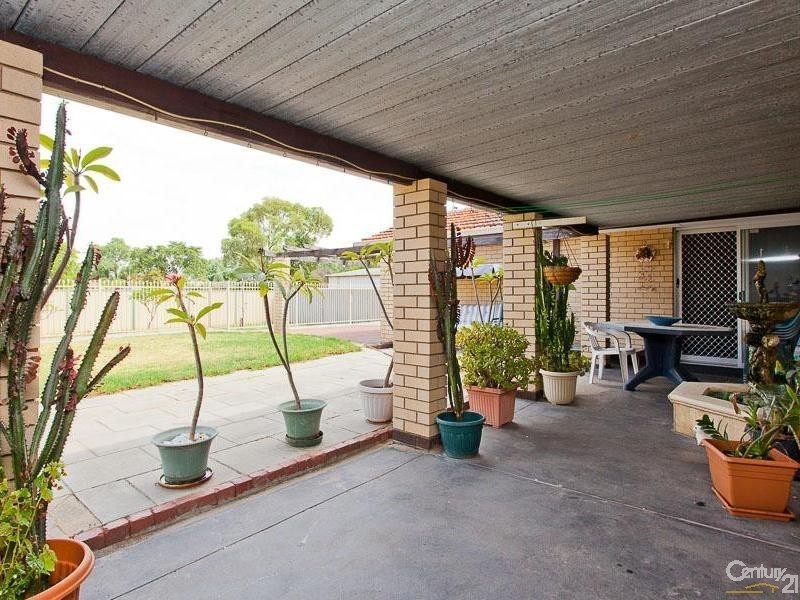 18 Olga Road, Maddington WA 6109