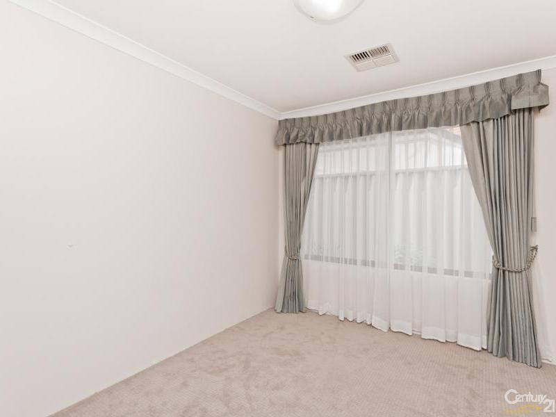 9 Southacre Drive, Canning Vale WA 6155