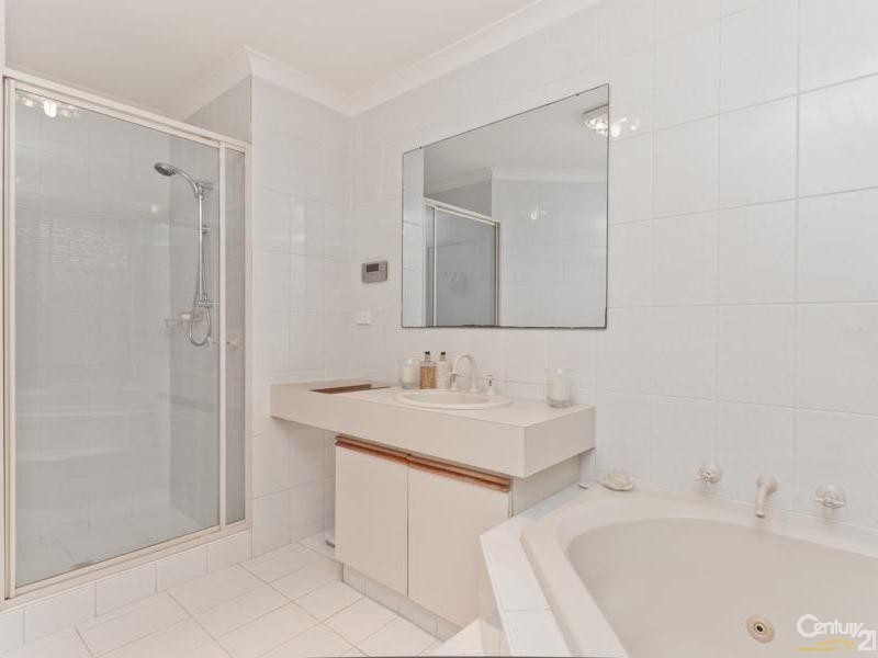 16 Meadowbrook Drive, Parkwood WA 6147