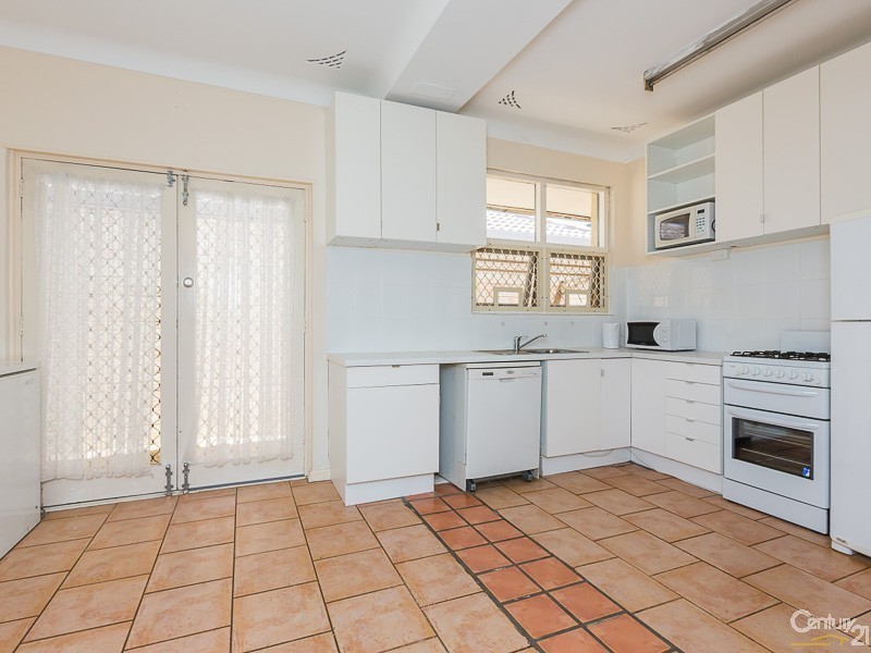 15A Bray Street, Kelmscott WA 6111