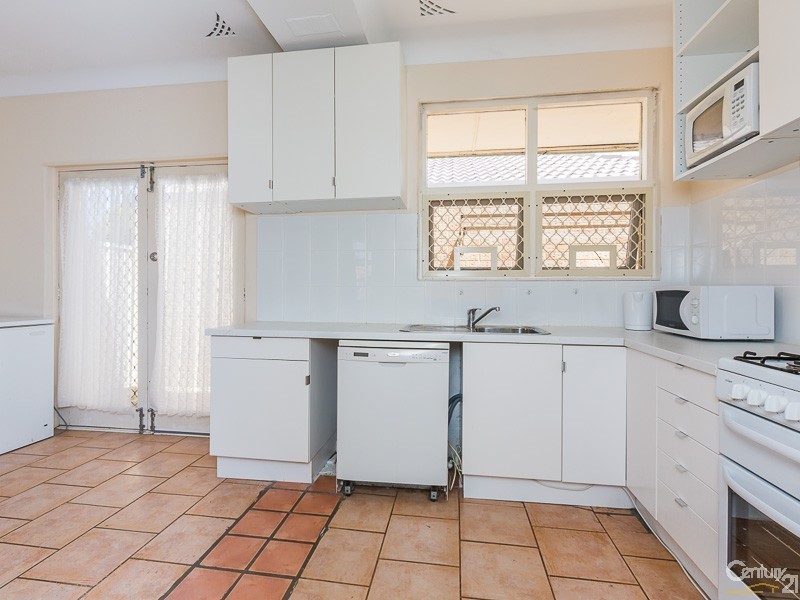 15A Bray Street, Kelmscott WA 6111