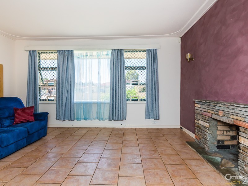 15A Bray Street, Kelmscott WA 6111