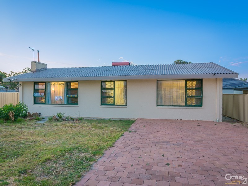 15A Bray Street, Kelmscott WA 6111