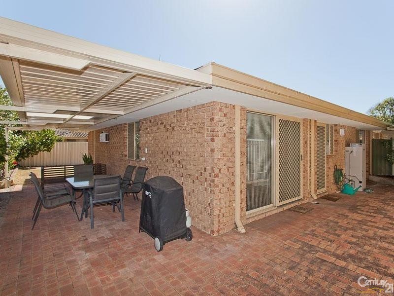 4/12 Brosnan Street, Dianella WA 6059