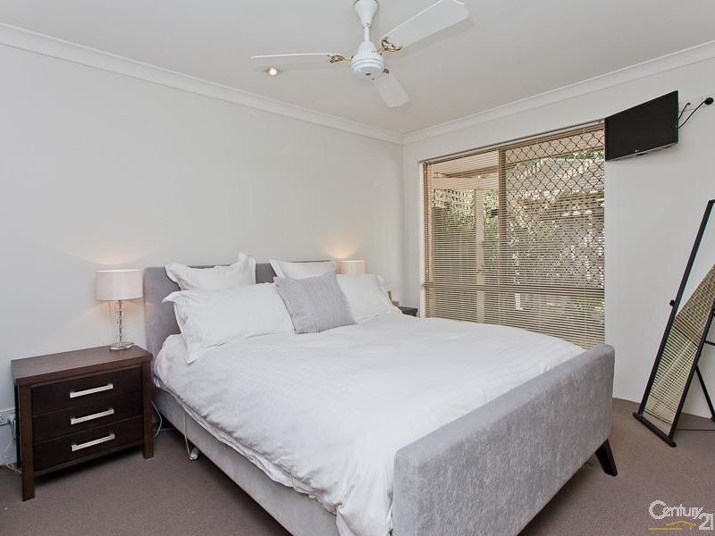 4/12 Brosnan Street, Dianella WA 6059