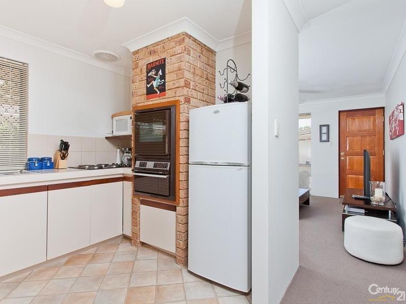 4/12 Brosnan Street, Dianella WA 6059