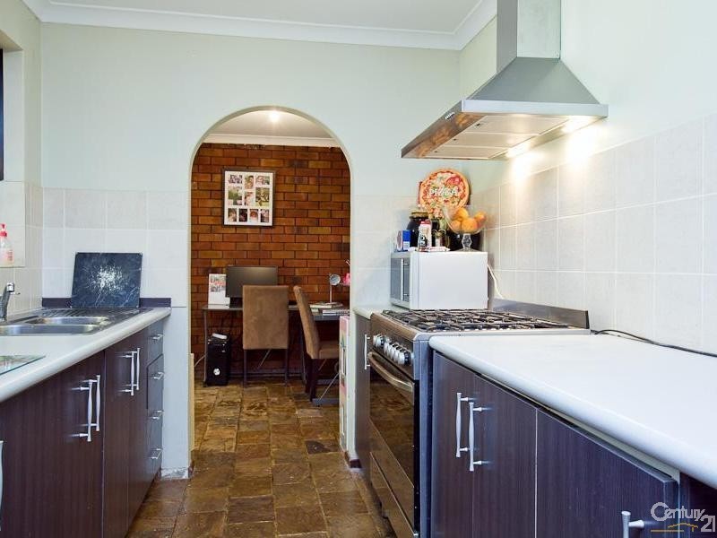 39 Crandon Street, Gosnells WA 6110