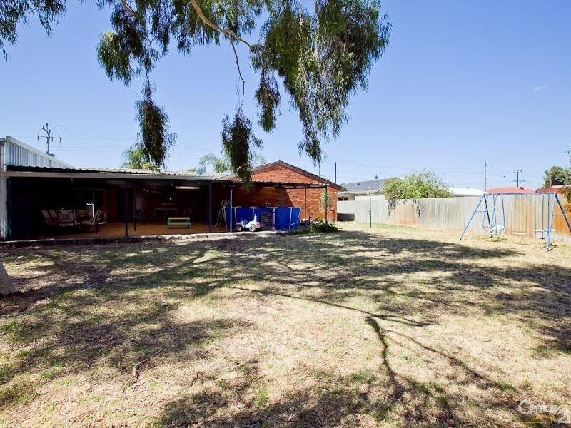 39 Crandon Street, Gosnells WA 6110