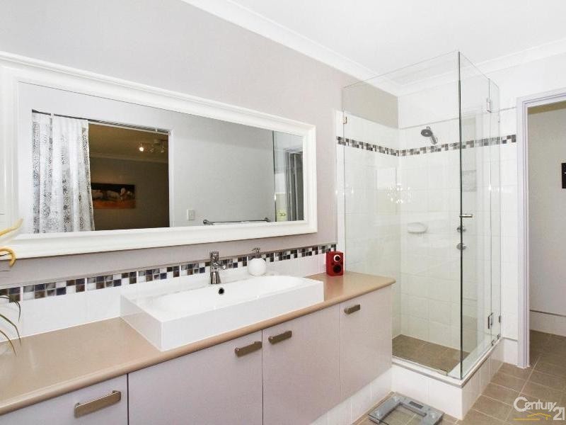 20 Wiltshire Avenue, Thornlie WA 6108