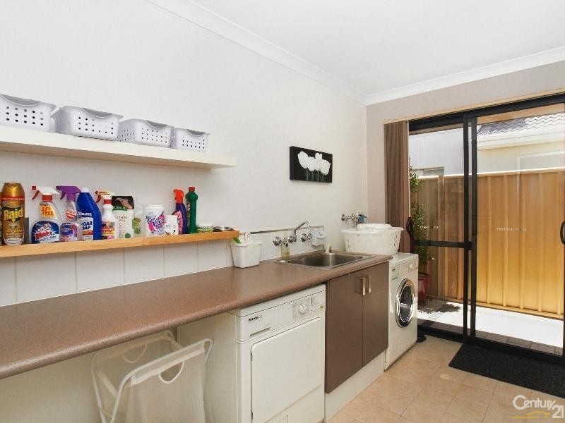 20 Wiltshire Avenue, Thornlie WA 6108