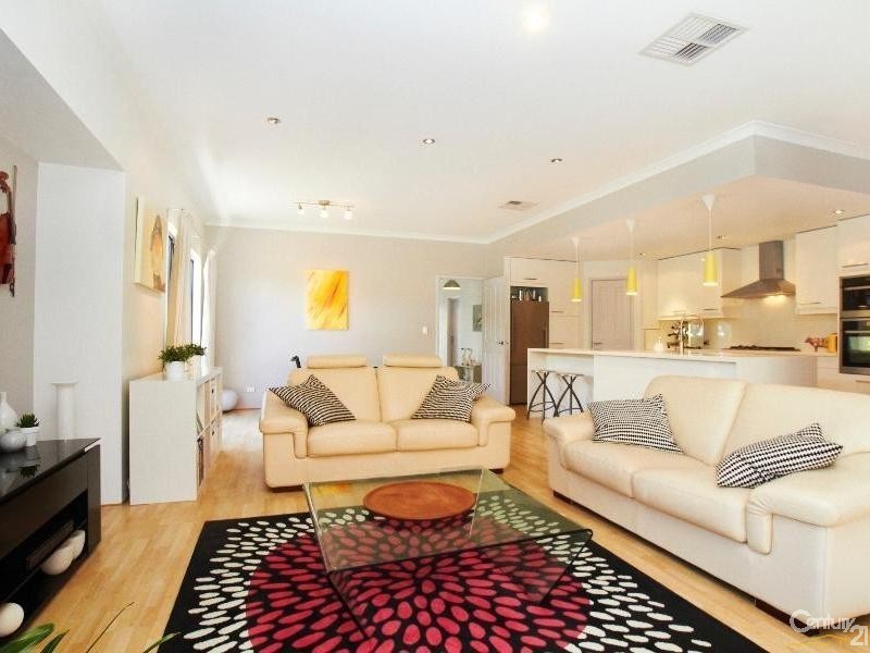 20 Wiltshire Avenue, Thornlie WA 6108