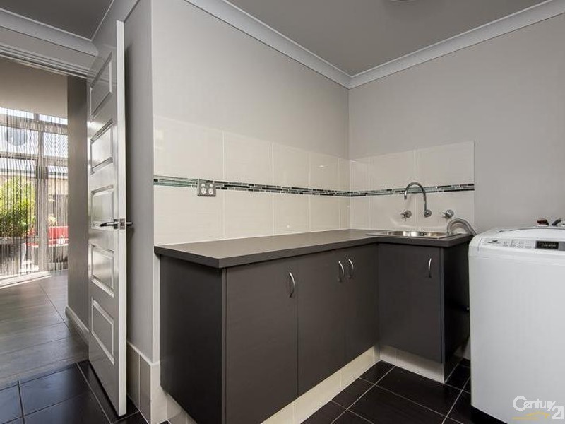 39 Tolarno Bend, Harrisdale WA 6112