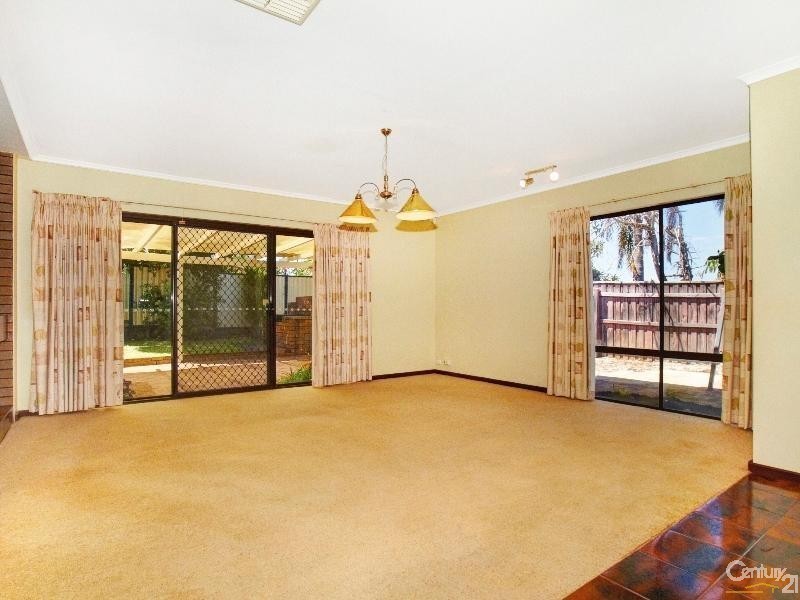 3 Ferntree Close, Thornlie WA 6108