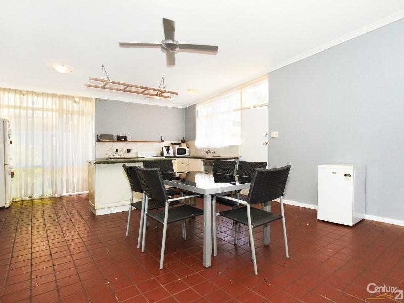 55 Gilmore Ave, Orelia WA 6167