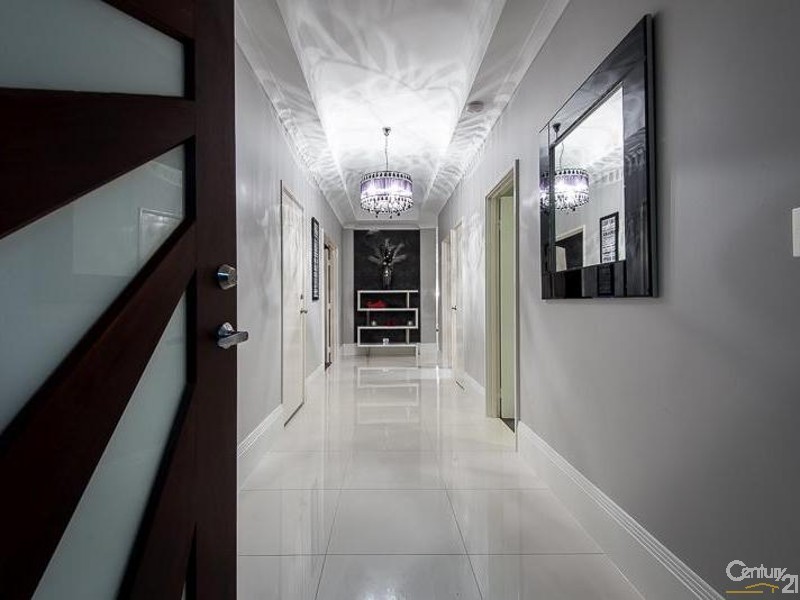 8 Paspalum Street, Piara Waters WA 6112