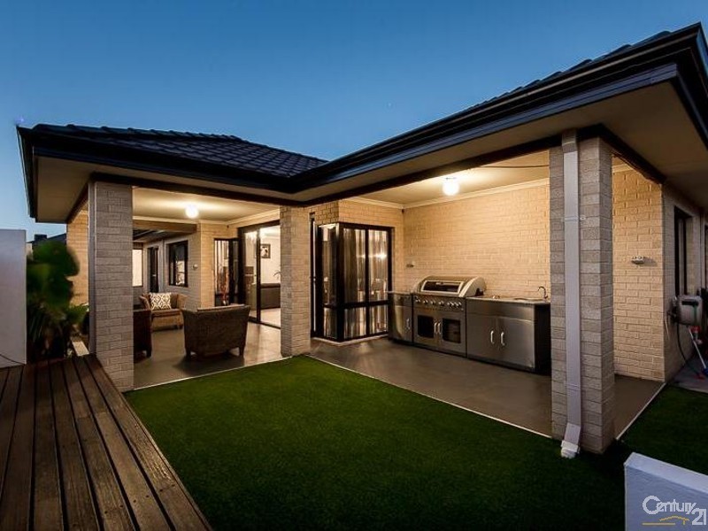 8 Paspalum Street, Piara Waters WA 6112