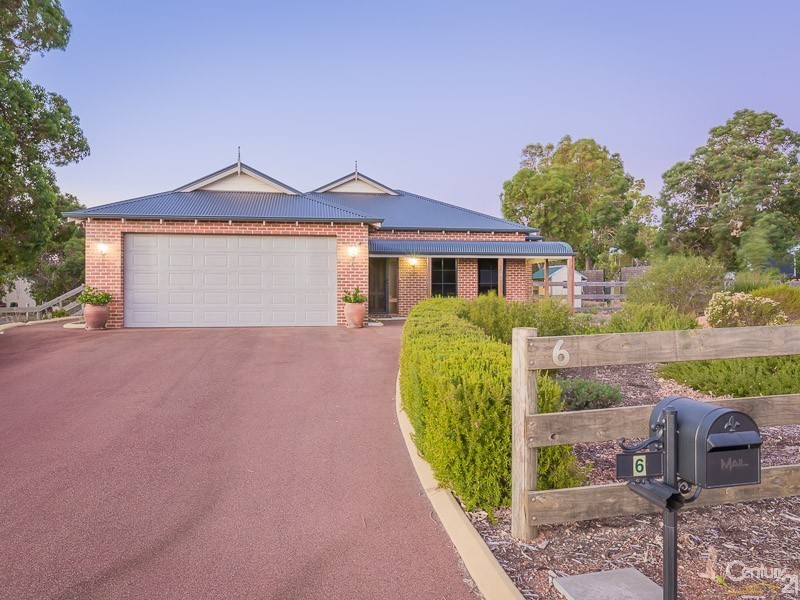 6 Vellender Road, Bedfordale WA 6112