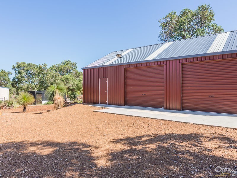 6 Vellender Road, Bedfordale WA 6112