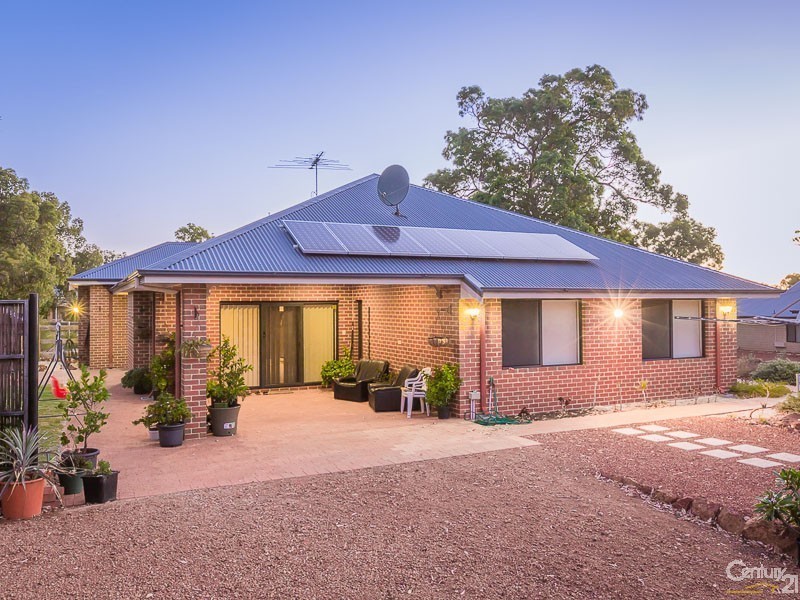 6 Vellender Road, Bedfordale WA 6112