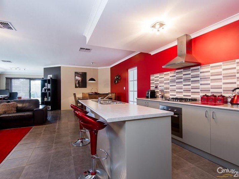 3 Coolberry Road, Huntingdale WA 6110