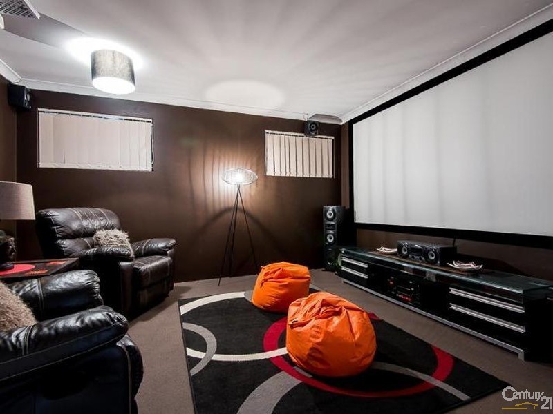 3 Coolberry Road, Huntingdale WA 6110