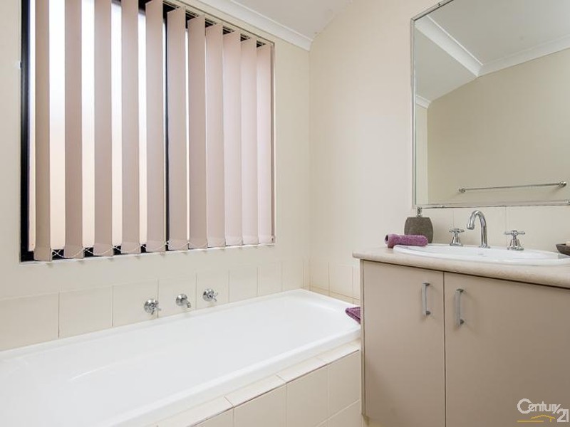 3 Coolberry Road, Huntingdale WA 6110