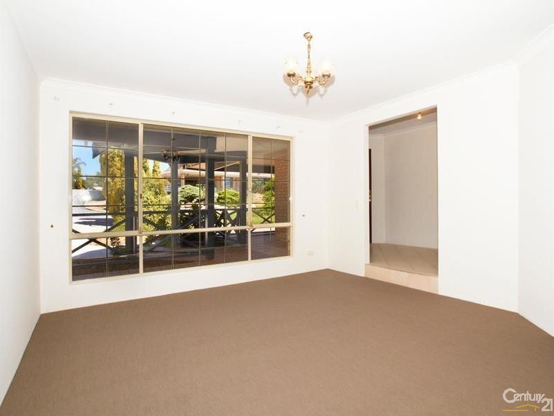 11 Green Vale Heights, Leeming WA 6149