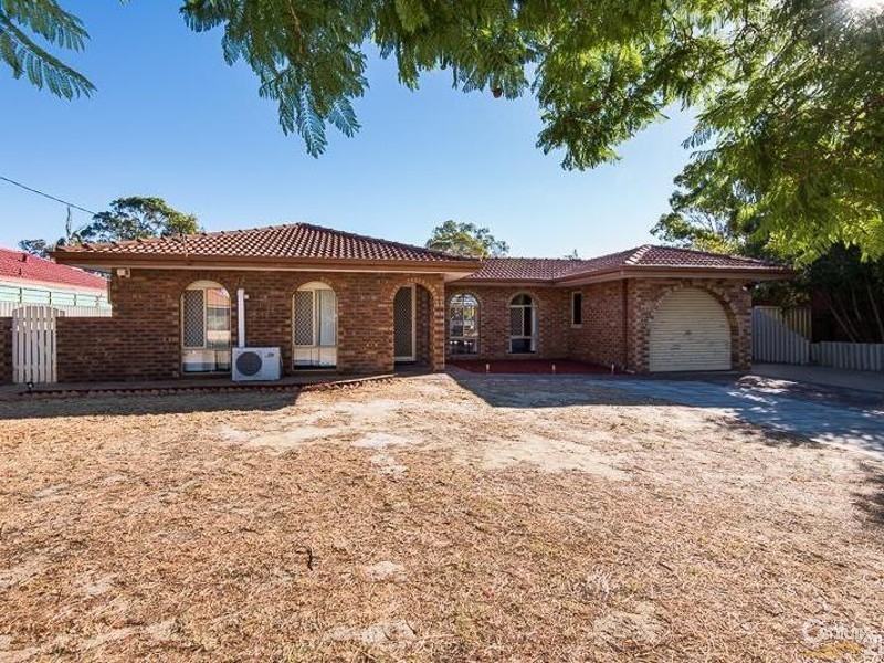 17 Selsdon Road, Camillo WA 6111