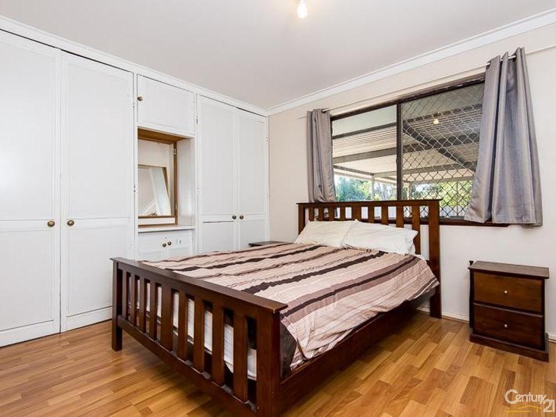 17 Selsdon Road, Camillo WA 6111