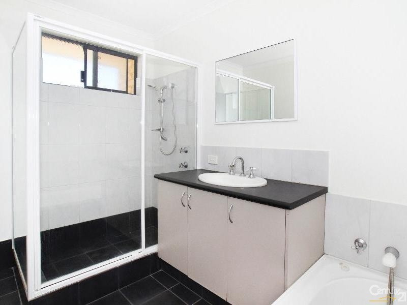 4 Chorus Circle, Atwell WA 6164