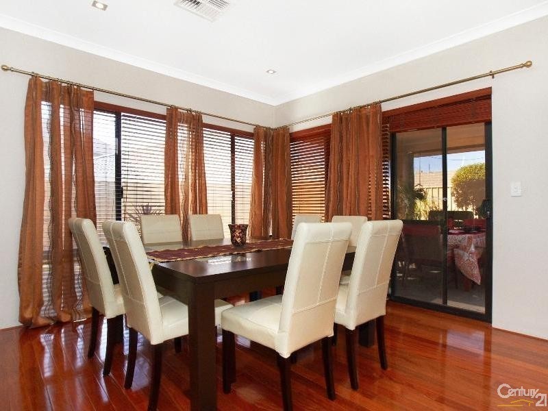 19 Claridge Circle, Thornlie WA 6108