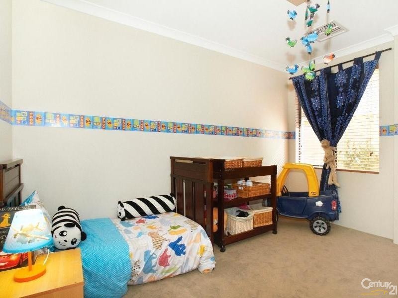 19 Claridge Circle, Thornlie WA 6108