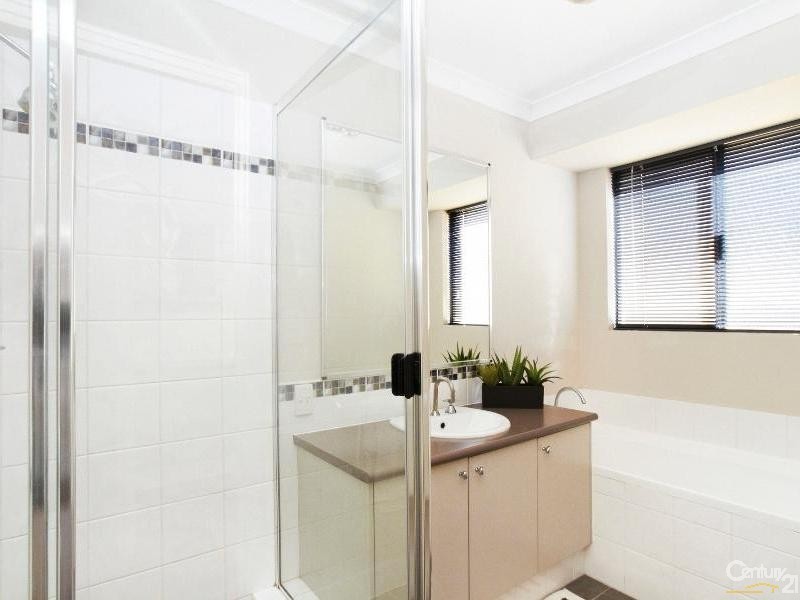 19 Claridge Circle, Thornlie WA 6108